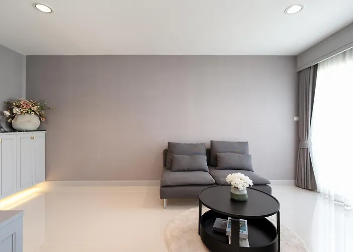 Latkrabangbishome Near Suvarnabhumi Airport ลาดกระบังบิซโฮม Villa