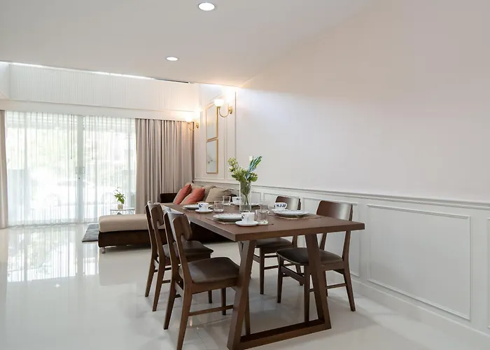 Latkrabangbishome Near Suvarnabhumi Airport ลาดกระบังบิซโฮม Villa *