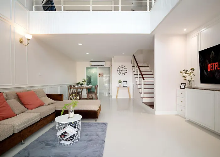 Latkrabangbishome Near Suvarnabhumi Airport ลาดกระบังบิซโฮม Villa Bangkok